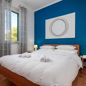 Lux Centre , Split Croacia